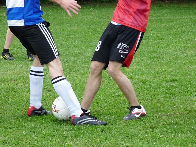 拜仁vs圣保利首发：凯恩领衔！迪亚斯、金玟哉、欧文在列